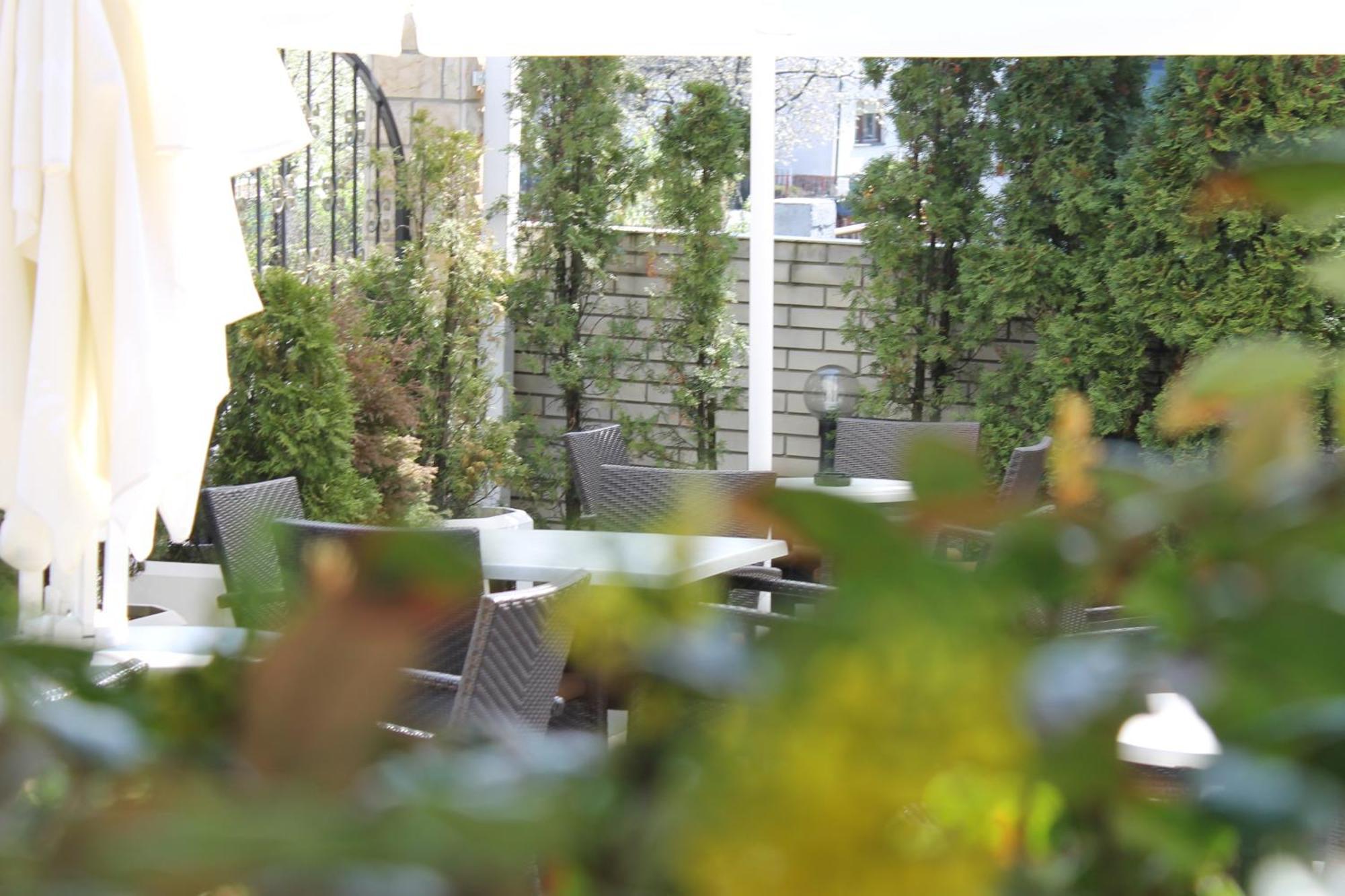 Hotel Vila Tina Zagreb Exteriör bild