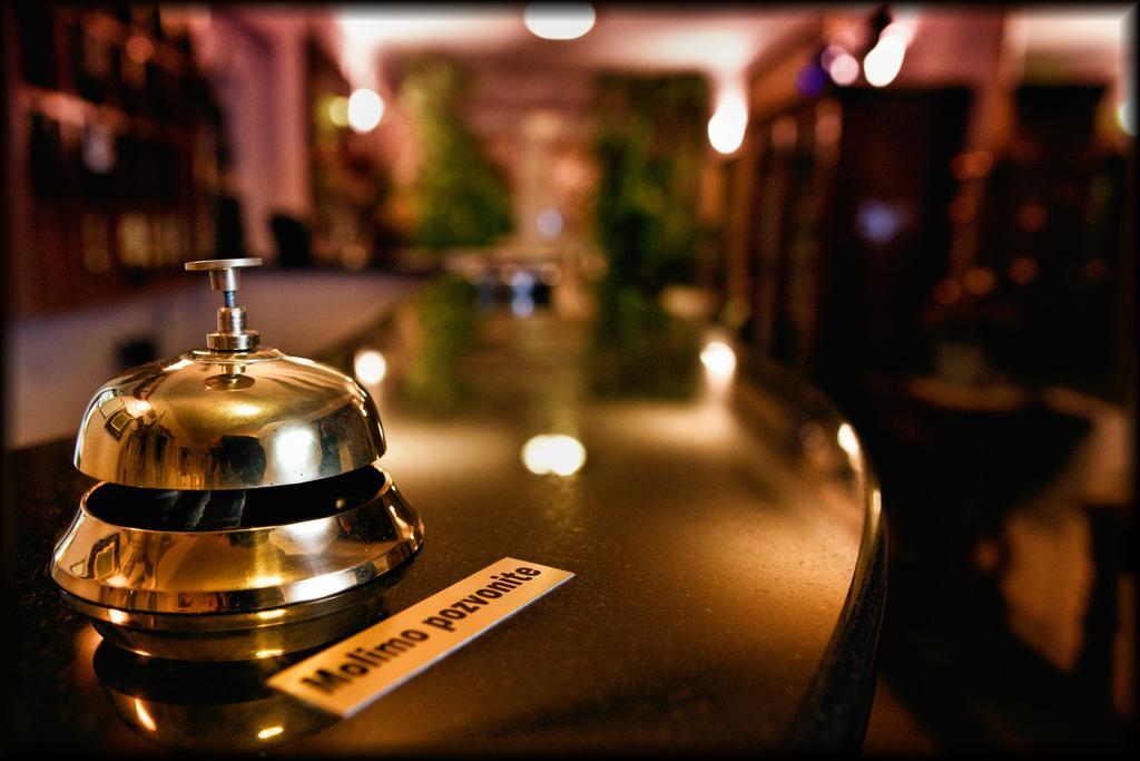 Hotel Vila Tina Zagreb Exteriör bild
