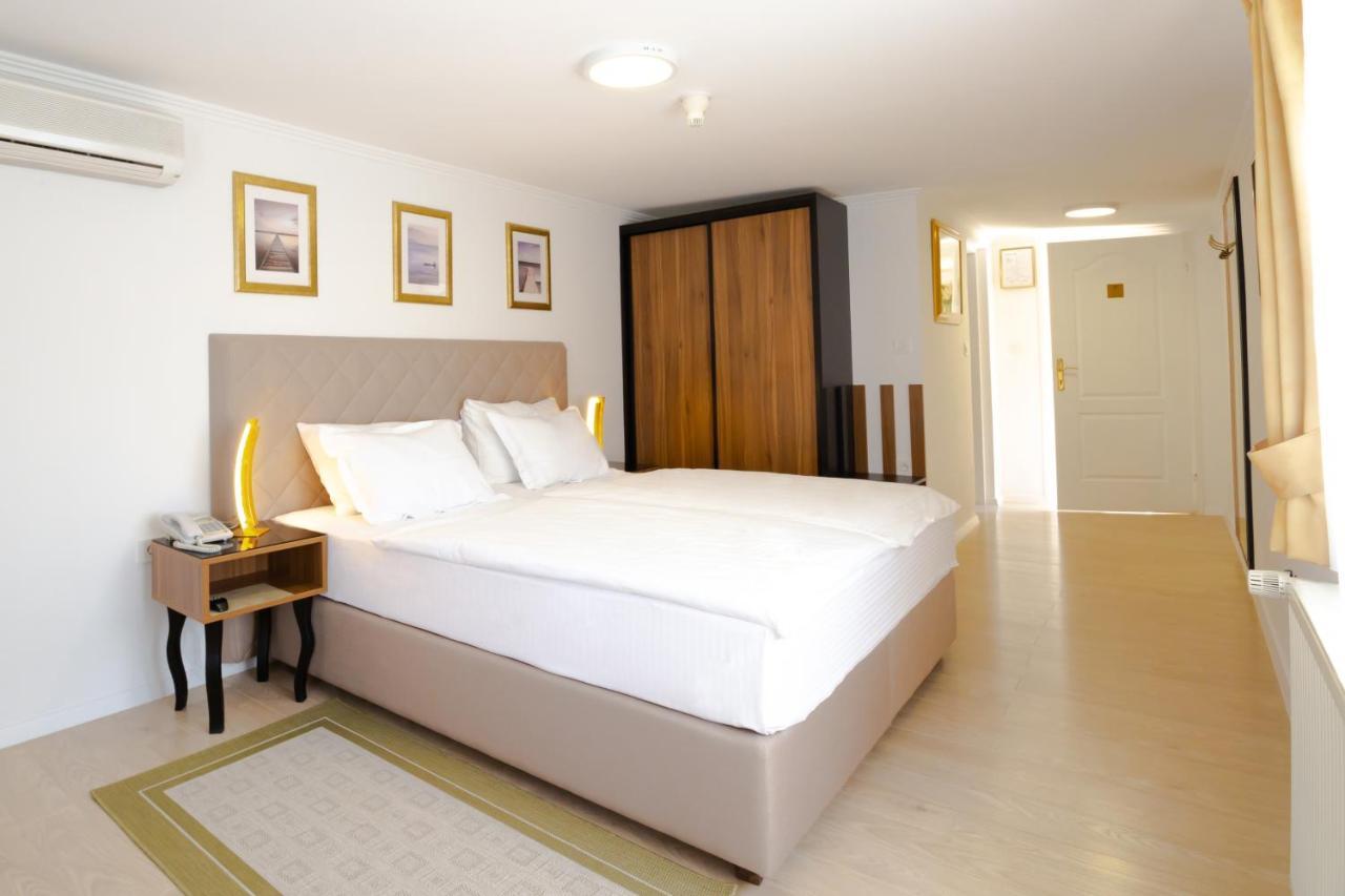 Hotel Vila Tina Zagreb Exteriör bild